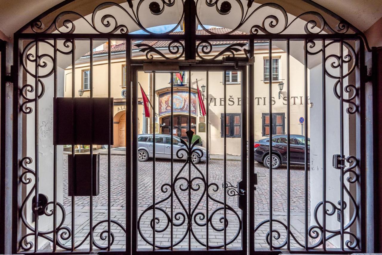 Apartamento Luxury Gaono In Old Town Vilna Exterior foto